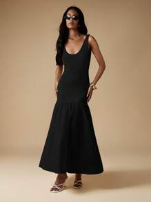 MISSGUIDED 无袖针织府绸混纺中长连衣裙，圆领，低腰，喇叭下摆，适合夏季婚礼宾客、假日派对、晚宴等正式场合穿着。 - 黑色 - 查看 1