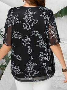 EMERY ROSE Plus Size Women V Neck Short Sleeve Floral Print Ruffle Sleeve Tunic Blouse,Summer Holiday,Vacation,Simple And Fashionable For Everyday Wear - Black and White - View 2