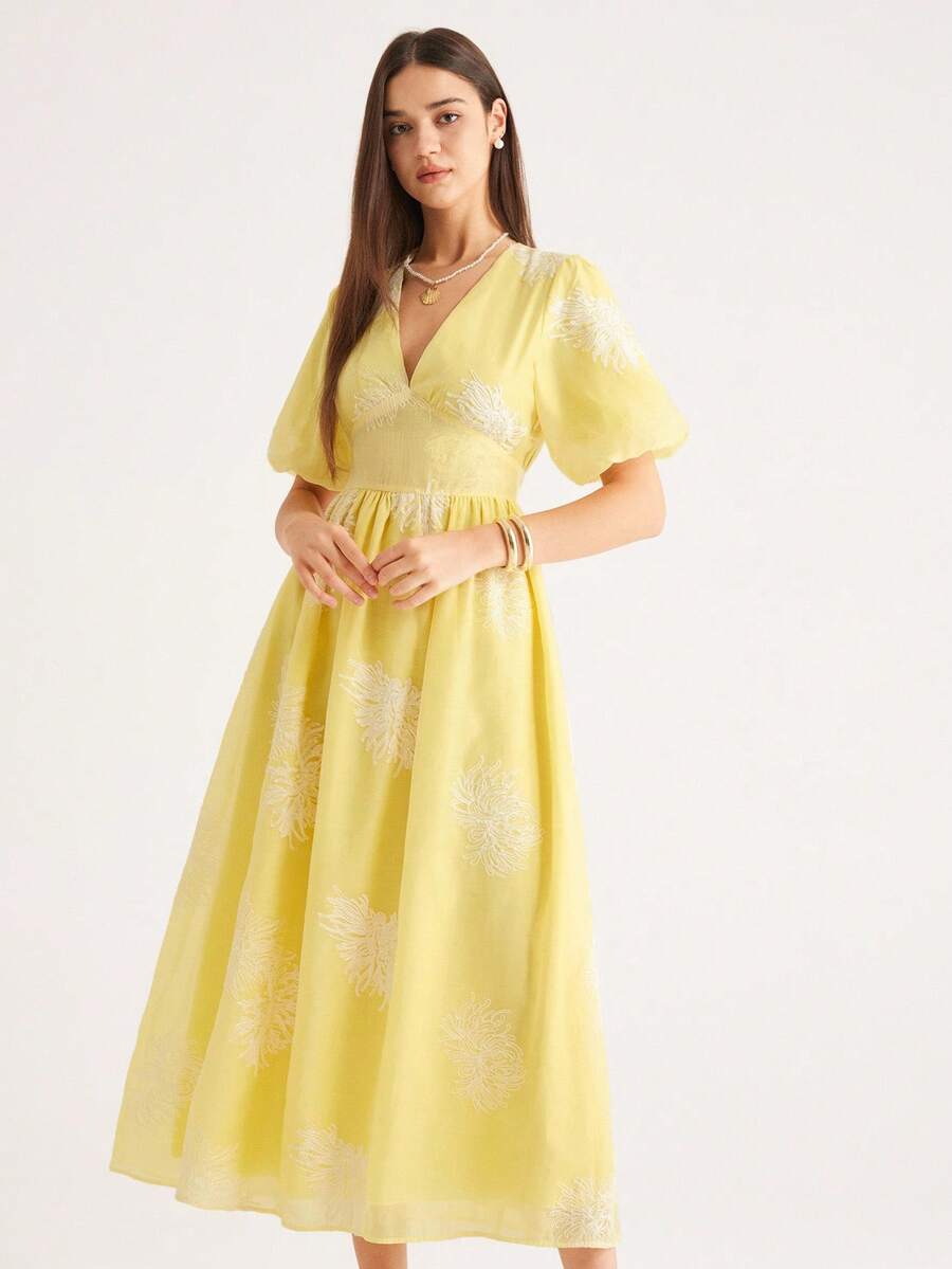 EMERY ROSE New Elegant Apricot Embroidered V-Neck Short Sleeve Dress, Spring/Summer - Yellow - View 1