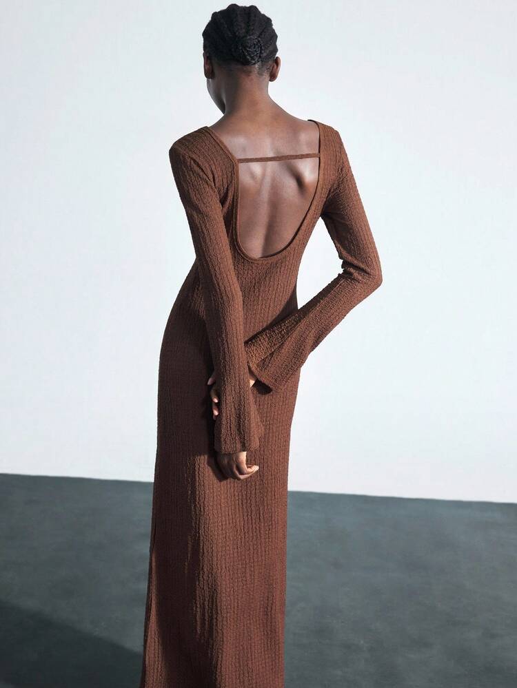 SHEIN Maija 2025 Deep V-Neck Flare Sleeve Metal Button Design Women's Slim Fit Dress Long Brown Dress Brown Knit Dress Open Back Dress Maxi Dress Brown Midi Dress,Fall Clothes For Women,Winter Clothes For Women,Fall Outfits For Women,Halloween,Christmas,Business Casual Woman,Office Outfits For Women,Work Outfits For Women,