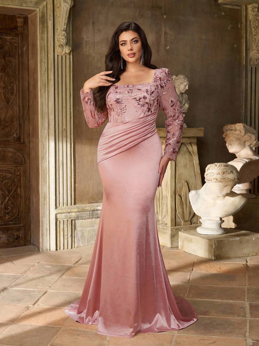 Aureia Vestido elegante, romántico y lujoso de talla grande con cuello cuadrado transparente, mangas largas, puños fruncidos, dobladillo de cola de pez con cola, adornado con bordados de loto rosa, cuentas y parches de satén elástico. Adecuado para fiestas de noche, citas, bailes de graduación, ceremonias de graduación y vestidos de gala formales (con mucho adorno) - Rosa vieja - Ver 1