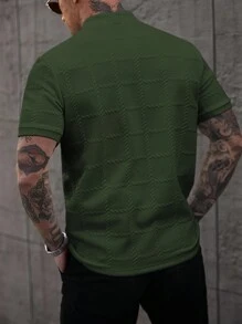 Manfinity Homme 男士休闲纯色纹理立领短袖 Polo 衫 - 墨綠色 - 查看 2