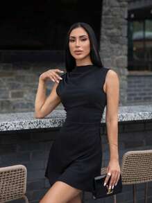 Carolina Barros 女士优雅简约精致浪漫甜美日常通勤婚礼派对音乐节度假褶皱 A 字迷你连衣裙，红色褶皱吊带裙，春夏 - 黑色 - 查看 1