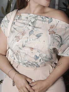 Lupita Cardoza 女式宽松衬衫，全身花卉印花，除夕，短袖上衣夏季 - 彩色 - 查看 3