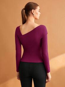 SHEIN BIZwear 不对称肩部设计，梅红色上衣，优雅百搭，适合都市商务休闲、办公室、约会、派对、乡村音乐节、婚礼宾客、生日、万圣节、圣诞节等场合，是女士必备单品。 - 紫色 - 查看 3