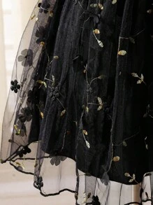 SHEIN Glamorique Kids 少女优雅吊带荷叶边袖刺绣网纱花卉装饰腰部A字公主裙，适合节日派对、生日礼物、度假、夏季穿着 - 黑色 - 查看 7