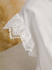 CosyJoli 大码女式夏季休闲简约刺绣蕾丝拼接圆领短袖T恤