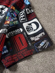 Discovery X SHEIN Herren Hemd mit Buchstaben-Grafik, Knopfleiste, Lässig Kurzarm