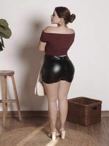 Lupita Cardoza 女士优雅纯色不对称领口褶皱 T 恤 - 酒紅色 - 查看 2