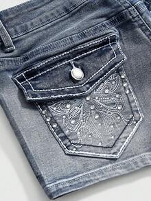 ROMWE Quần short denim nữ cạp thấp họa tiết bướm đính đá Y2K cổ điển rách rưới - Màu xanh lam - Xem 3