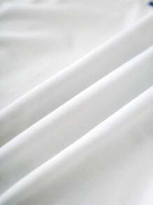 Discovery X SHEIN Men's Letter Graphic White Crew Neck Short Sleeve T-Shirt