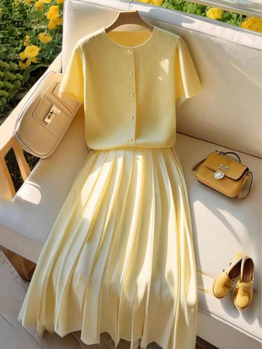 Franclia Fashionable Casual Round Neck Short Sleeve Button-Down Cinched Waist High-End Pleated Elegant Women Dress
