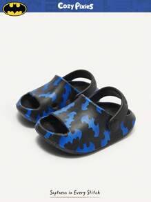 BATMAN X Cozy Pixies 1 par de sandalias con logo de DC impresas, versátiles, lindas y divertidas, con punta abierta, antideslizantes y transpirables, zapatos para bebé niño, aptos para uso en interiores y exteriores - Negro - Ver 6