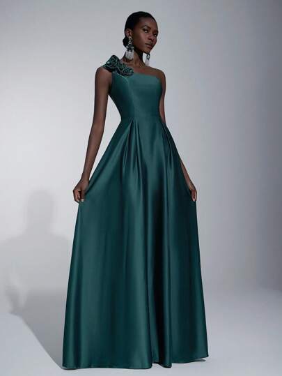 Elitara 女士优雅浪漫经典苔绿色缎面面料不对称领口连衣裙，带 3D 花卉装饰，褶皱 A 字形舞会礼服，适合婚礼和正式活动作为伴娘礼服