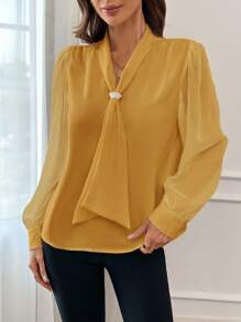 SHEIN Privé 大码纯色 V 领长袖休闲衬衫 - 芥末黃 - 查看 2