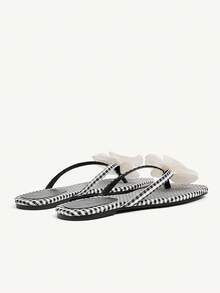 CUCCOO CHICEST Women's Floral Checkered Print Square Toe Flat Sandals, Elegant Sweet Romantic Casual Comfortable Black White Contrast Fabric Ladies Slip-On Flip Flops, Suitable For Afternoon Tea, Dates, Parties, Elegant Outfits, Vacation, Beach, Hawaii Island Style - Black and White - View 11