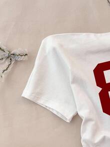 少女休闲露脐上衣，酒红色80号印花，短袖修身款，春夏时尚基础款，百搭运动风，返校季必备