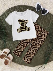 SHEIN Playful Pals Conjunto de camiseta de manga corta y leggings de niña bebé con estampado casual de oso y patrón geométrico - Multicolor - Ver 3