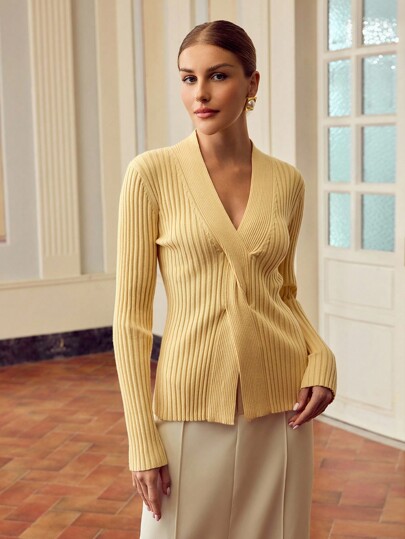 ZEYLAH Women's Solid Color Long Sleeve Split Hem Casual Sweater Fall /Winter Clothes