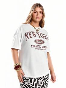 SHEIN EZwear Áo thun cổ tròn tay ngắn họa tiết "New York" cỡ lớn, dáng rộng thoải mái cỡ lớn dành cho nữ, chất liệu mỏng nhẹ, thích hợp cho mùa hè - trắng - Xem 7