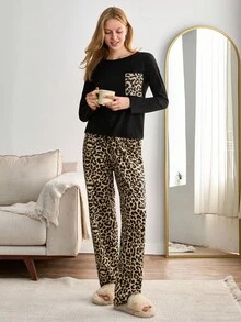 Set pigiama a maniche lunghe con stampa leopardata, morbido e confortevole, con tasche