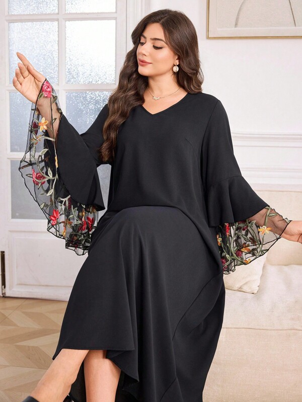 Al Najma Vestido de estilo árabe con cuello en V, bordado floral y mangas acampanadas de malla para mujer de talla grande