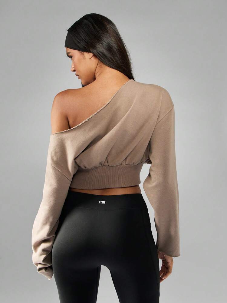 MISSGUIDED Off Shoulder Cropped Sweatshirt Long Sleeve Cinched Waist Pullover Raw Edge French Terry Fall Winter Lounge Casual Relaxed Fit Streetwear Basic Essential