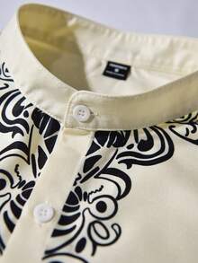 Manfinity Homme 男士休闲撞色印花短袖衬衫和裤子套装，夏季 - 杏色 - 查看 4