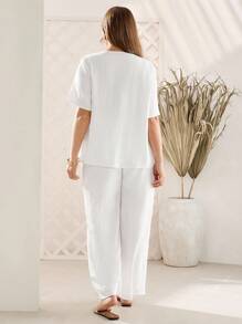 EMERY ROSE 白色两件套女士加大码夏季休闲简约风格纯色短袖圆领衬衫和裤子套装，女士夏季服装，女士度假服装，休闲日常穿着 - 白色 - 查看 2