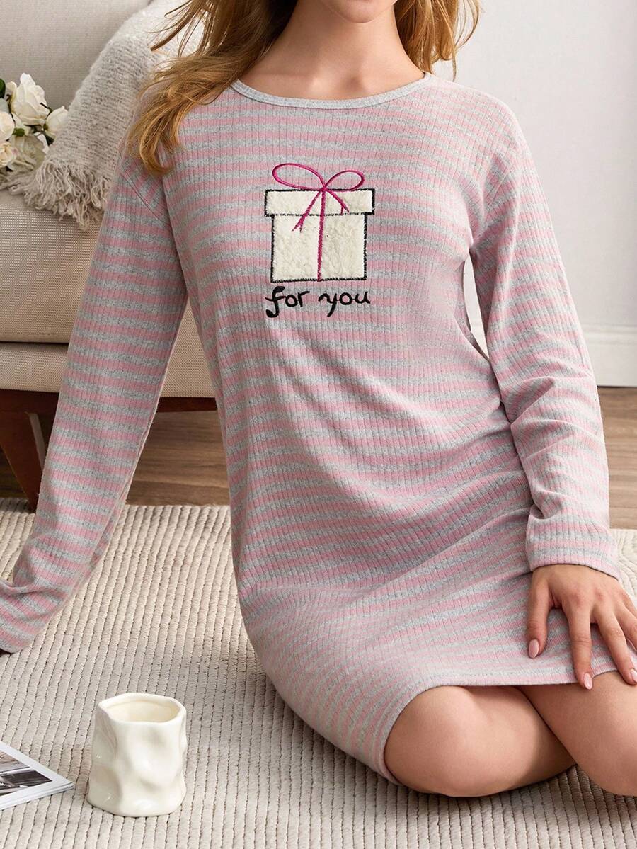 EURMUSE 女士棉质撞色条纹罗纹针织礼物刺绣长袖家居睡衣裙 - 彩色 - 查看 1