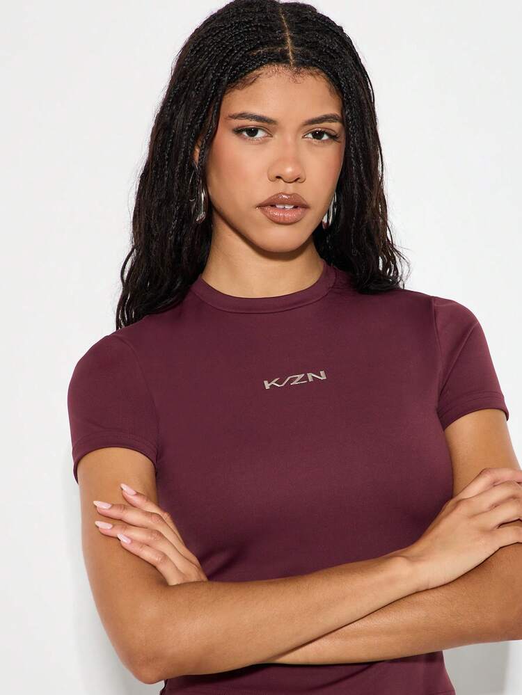 Soft Knit Burgundy Crop Tshirt With Mini Logo Stretch Fitted Short Sleeve Clubbing Party Evening Semi Casual Cropped Top Scoop Neck Form Fitting
