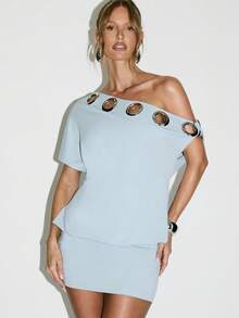 KIZN 单肩镂空细节迷你连衣裙，适合派对、夜店、夜间外出，金属光泽点缀，修身包臀，现代时尚风格 - 淺藍色 - 查看 5