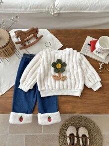 SHEIN طقم بلوزة وبنطلون شتوي للبنات مزين بزهرة ثلاثية الأبعاد