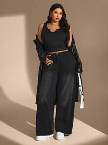 Hourglow Große Größen einfarbige Jeans mit Tasche und ausgestelltem Bein, lässig und modisch