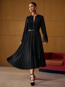 MOTF PREMIUM ALLOVER PRINT PLEATED BELTED DRESS - Black - View 6