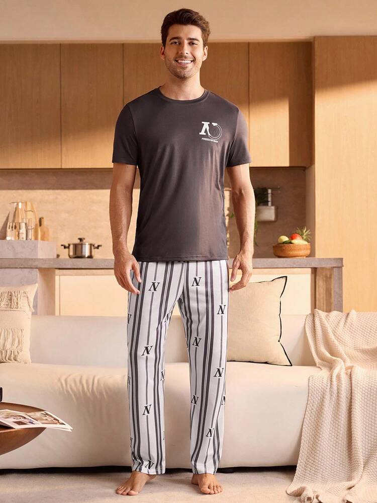 Manfinity Underwear&Sleepwear Basics 男士圆领短袖休闲上衣和条纹裤睡衣套装 - 深灰色 - 查看 3