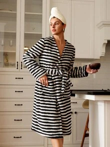 SHEIN Striped Flannel Long Sleeve Fluffy Robe Loungewear Fluffy Robe, Cozy And Elegant Details, Fall Winter Outfits - Black - View 7