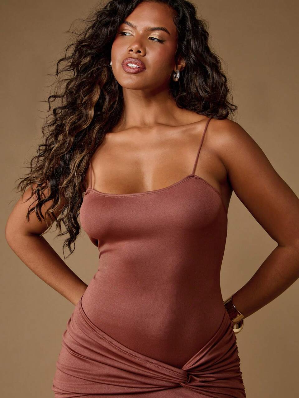 MISSGUIDED Sleeveless Bodycon Dress With Twist Front Detail