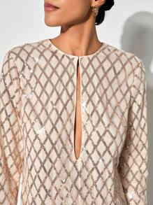 Maija 女士圆领镂空露肩长袖H字短款连衣裙，优雅都市休闲商务风 - 杏色 - 查看 4