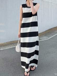 FRIFUL 女士条纹圆领无袖休闲长款夏季度假连衣裙 - 黑與白 - 查看 5