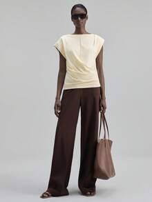 Ontre 2025 秋季奶油黄色不对称荷叶边圆领 T 恤，简约都市商务休闲女装，办公室穿着，外套，适合圣诞节、万圣节、派对 - 黃色 - 查看 3