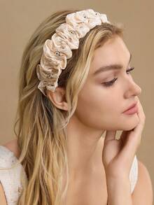 MOTF PREMIUM Diadema plisada con decoración de cuentas - Beis - Ver 3