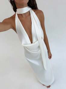 Aloruh Thời trang nữ, Đầm gợi cảm cổ khoét sâu hở lưng, Trang phục mùa thu, Tất cả trang phục mùa thu cho nữ, Trang phục mùa thu cho nữ, Trang phục mùa thu, Trang phục mùa thu cho nữ, Đầm dự tiệc cưới, Đầm dự tiệc cưới cho nữ, Đầm dự tiệc cưới trang trọng, Đầm dự tiệc cưới, Đầm dự tiệc cưới thanh lịch, Đầm dự tiệc cưới, Đầm dự tiệc cưới cho khách mời, Đầm dự tiệc cưới cho nữ, Đầm dự tiệc cưới cho nữ, Đầm dự tiệc cô dâu, Đầm trắng thanh lịch, kín đáo, Đầm kỷ niệm ngày cưới, Đầm phù dâu, Đầm hẹn hò, Đầm dài trắng gợi cảm cổ hở lưng thắt nơ với kiểu dáng thanh lịch và Váy cưới màu trắng giúp tôn dáng cho buổi hẹn hò và bữa tối lãng mạn, váy cưới dân sự, váy cưới dân sự màu trắng, váy dạ hội. - Màu be - Xem 5