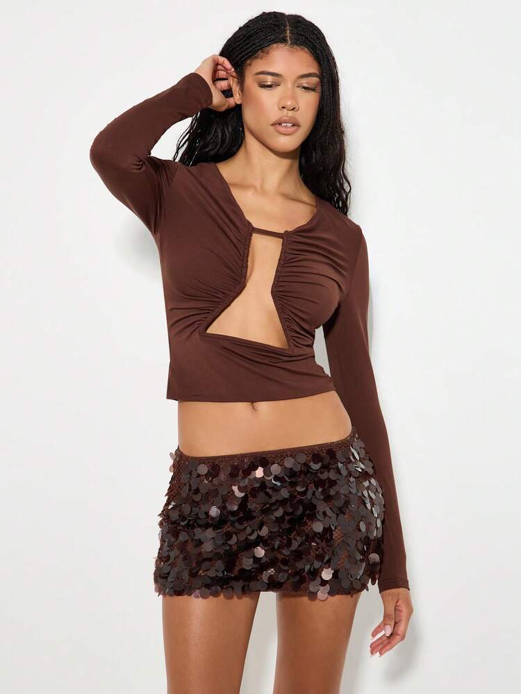KIZN Long Sleeve Cut Out Front Ruched Crop Top