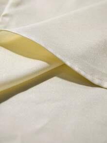 Manfinity Homme 男士休闲撞色印花短袖衬衫和裤子套装，夏季 - 杏色 - 查看 3