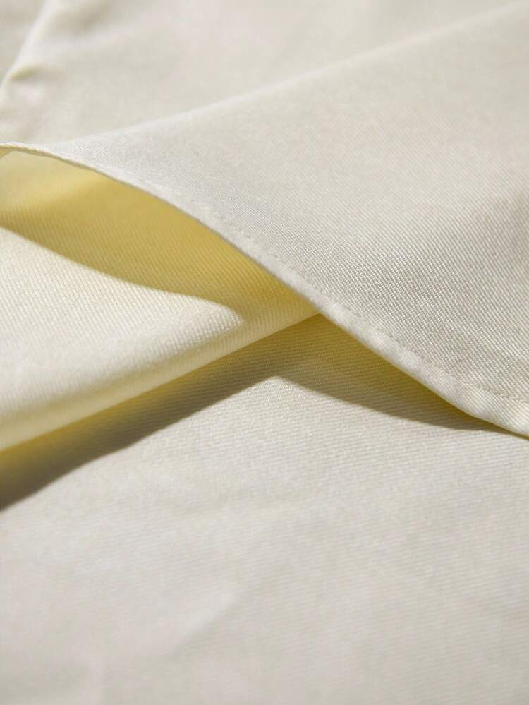 Manfinity Homme 男士休闲撞色印花短袖衬衫和裤子套装，夏季 - 杏色 - 查看 3