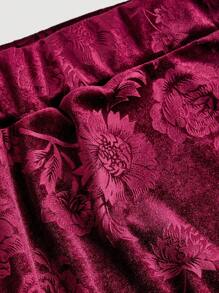 SHEIN MOD 加大码高腰天鹅绒压花提花松紧腰喇叭裤，加大码天鹅绒喇叭裤 - 酒紅色 - 查看 5