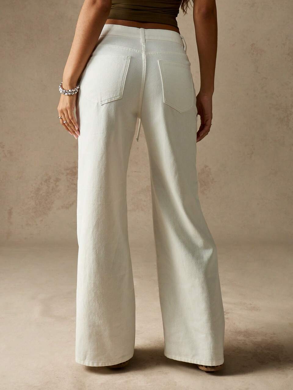 MISSGUIDED フロントレースアップのワイドレッグホワイトデニムパンツ