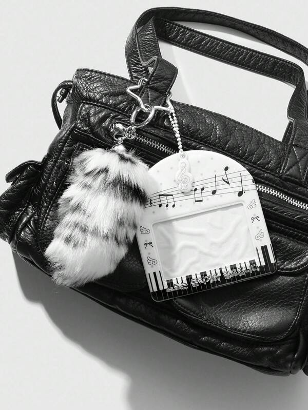 ROMWE Grunge Punk 1 件 Y2K 风格简约复古别致高品质黑白渐变仿皮草动物尾巴横向 PVC 卡夹，带有脉动音符、钢琴键、心形装饰，适合办公室职员、学生、日常穿着、节日礼物