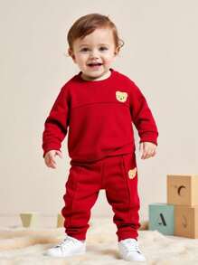 SHEIN Playful Pals 2 件套男婴春秋季套装，酒红色圆领长袖上衣搭配同色裤子，饰有小熊刺绣，休闲